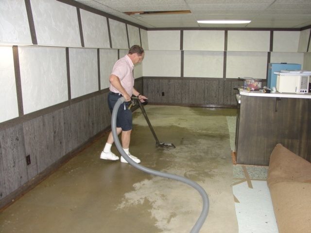 уборка офиса после потопа